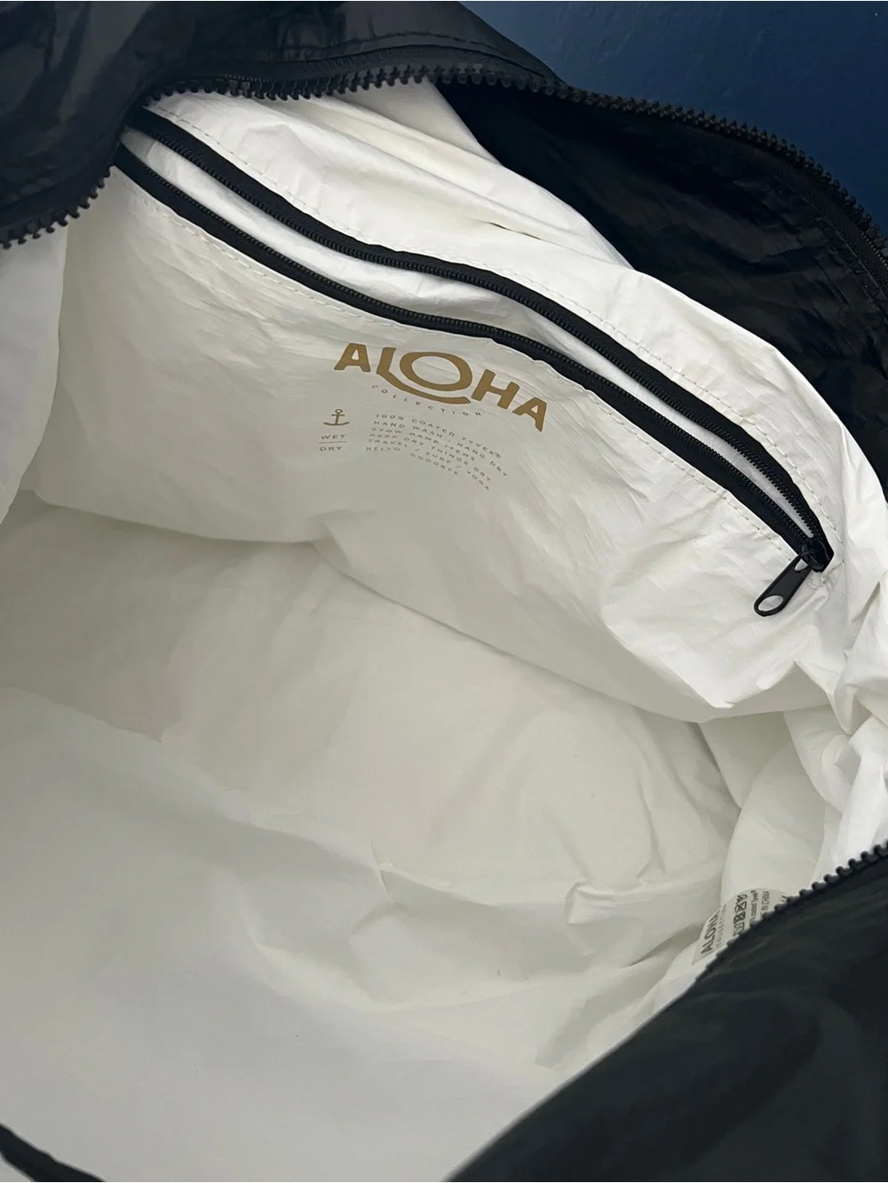ALOHA Collection Day Tripper Bag Pineapple Royale